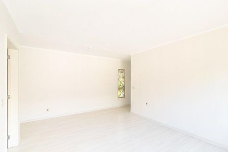 Sala de apartamento para alugar com 3 quartos, 50m² em Petrópolis, Porto Alegre
