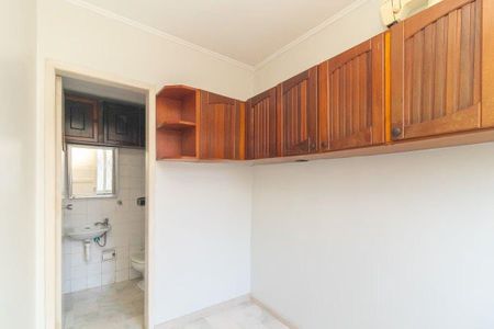 Quarto 3 de apartamento para alugar com 3 quartos, 50m² em Petrópolis, Porto Alegre
