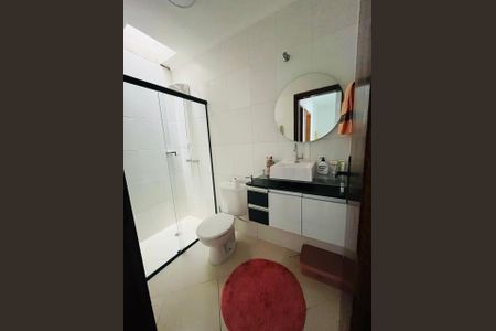 Casa de condomínio para alugar com 125m², 3 quartos e 3 vagasBanheiro 2