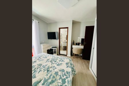 Casa de condomínio para alugar com 125m², 3 quartos e 3 vagasSuíte