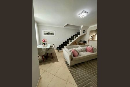 Casa de condomínio para alugar com 125m², 3 quartos e 3 vagasSala