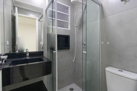 Banheiro de apartamento para alugar com 1 quarto, 40m² em Vila Maria, São Paulo