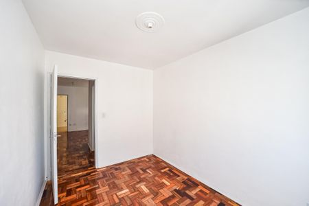 Quarto 2 de apartamento para alugar com 2 quartos, 70m² em Jardim Dona Leopoldina, Porto Alegre