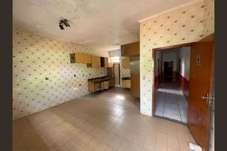 Casa à venda com 4 quartos, 250m² em Parque Jabaquara, São Paulo