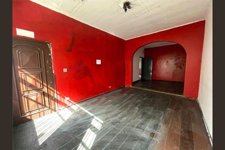 Casa à venda com 4 quartos, 250m² em Parque Jabaquara, São Paulo