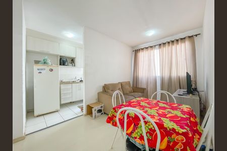 Apartamento à venda com 42m², 2 quartos e sem vaga Apartamento à venda com 42m², 2 quartos e sem vagaSala