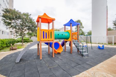 Apartamento à venda com 42m², 2 quartos e sem vaga Apartamento à venda com 42m², 2 quartos e sem vagaÁrea comum - Playground