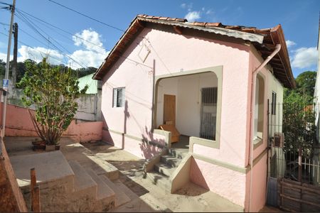 Casa à venda com 200m², 3 quartos e sem vagaAspecto geral do imóvel