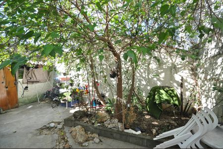 Casa à venda com 200m², 3 quartos e sem vagaQuintal