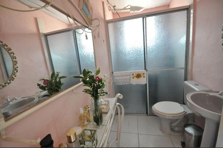 Casa à venda com 200m², 3 quartos e sem vagaBanheiro 2