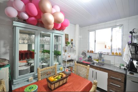 Casa à venda com 200m², 3 quartos e sem vagaCozinha 2