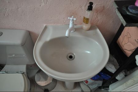 Casa à venda com 200m², 3 quartos e sem vagaBanheiro 2