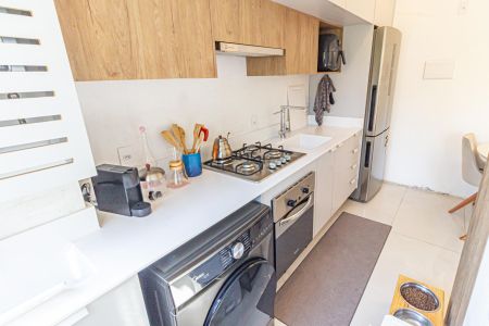 Apartamento à venda com 30m², 1 quarto e sem vaga Apartamento à venda com 30m², 1 quarto e sem vagaCozinha e Área de Serviço