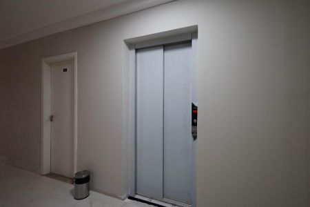 Apartamento para alugar com 50m², 2 quartos e sem vagaElevador