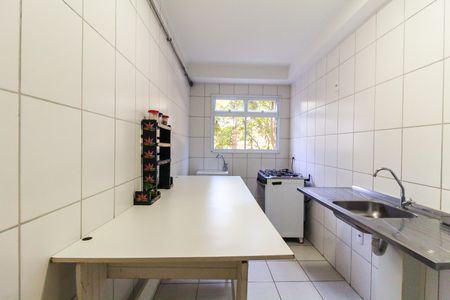 Apartamento para alugar com 49m², 2 quartos e sem vagaÁrea comum - Salão de festas