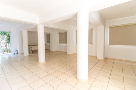 Apartamento para alugar com 49m², 2 quartos e sem vagaÁrea comum - Salão de festas