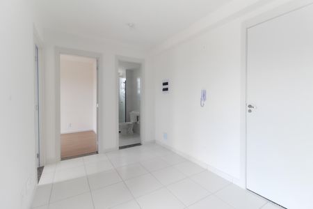 Sala - Cozinha de kitnet/studio para alugar com 2 quartos, 35m² em Itaquera, São Paulo