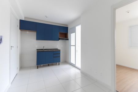 Sala - Cozinha de kitnet/studio para alugar com 2 quartos, 35m² em Itaquera, São Paulo