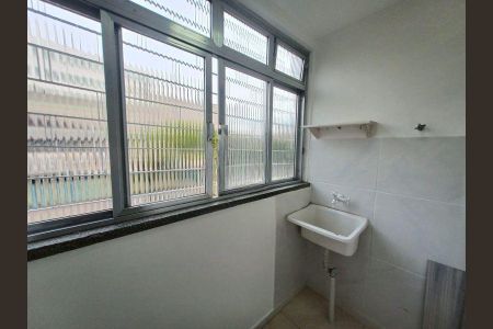 Área de serviço de apartamento para alugar com 1 quarto, 37m² em Vila Ipiranga, Porto Alegre