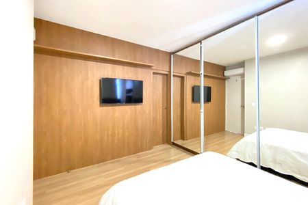 Apartamento à venda com 134m², 4 quartos e 2 vagas Apartamento à venda com 134m², 4 quartos e 2 vagasSuite