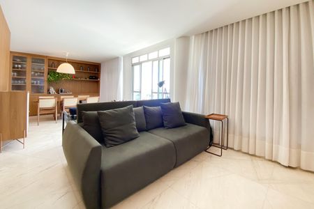 Sala de apartamento à venda com 4 quartos, 134m² em Belvedere, Belo Horizonte