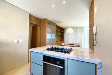 Apartamento à venda com 134m², 4 quartos e 2 vagas Apartamento à venda com 134m², 4 quartos e 2 vagasCozinha