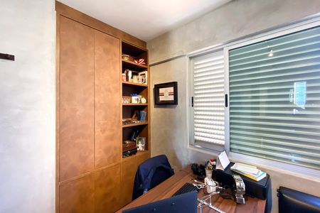 Apartamento à venda com 134m², 4 quartos e 2 vagas Apartamento à venda com 134m², 4 quartos e 2 vagasQuarto 3