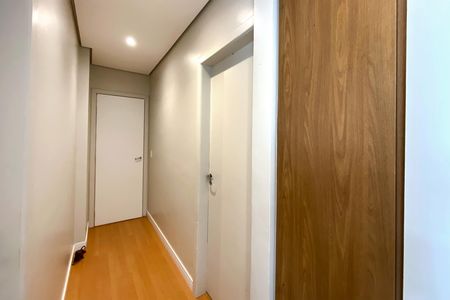 Apartamento à venda com 134m², 4 quartos e 2 vagas Apartamento à venda com 134m², 4 quartos e 2 vagasCorredor