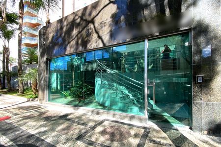 Apartamento à venda com 134m², 4 quartos e 2 vagas Apartamento à venda com 134m², 4 quartos e 2 vagasFachada