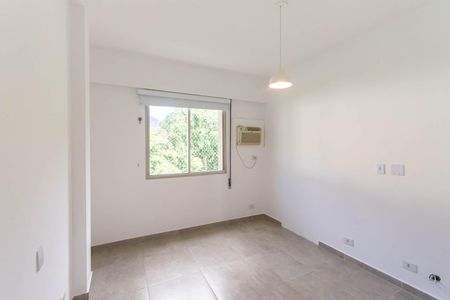 Apartamento para alugar com 80m², 3 quartos e 1 vagaSuíte