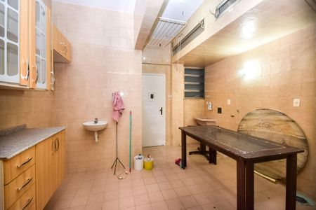 Apartamento à venda com 77m², 2 quartos e 1 vaga