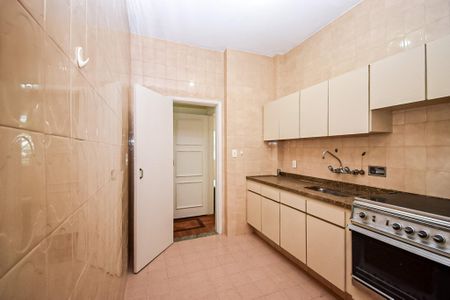 Apartamento à venda com 77m², 2 quartos e 1 vaga