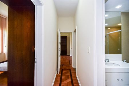 Apartamento à venda com 77m², 2 quartos e 1 vaga