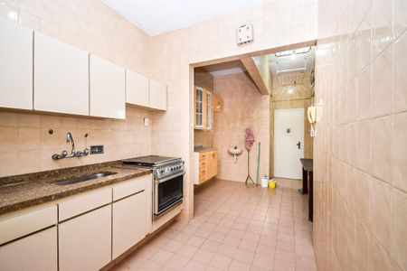Apartamento à venda com 77m², 2 quartos e 1 vaga