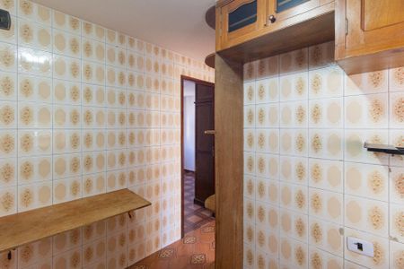 Apartamento para alugar com 55m², 2 quartos e sem vaga Apartamento para alugar com 55m², 2 quartos e sem vagaCozinha e área de serviço