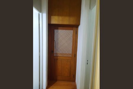 Apartamento à venda com 57m², 2 quartos e 1 vagaFoto 01