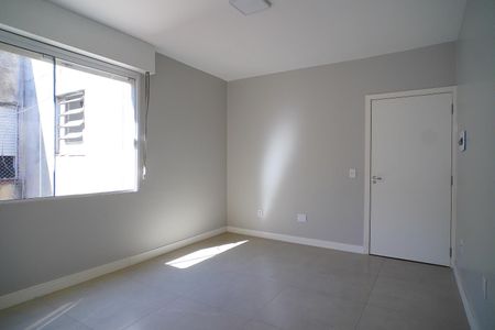 Sala de apartamento à venda com 1 quarto, 62m² em Vila Ipiranga, Porto Alegre