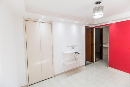 Sala  de apartamento para alugar com 2 quartos, 43m² em Conjunto Habitacional Presidente Castelo Branco, Carapicuíba