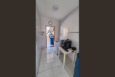 Apartamento à venda com 136m², 3 quartos e 1 vagaÁrea de Serviço