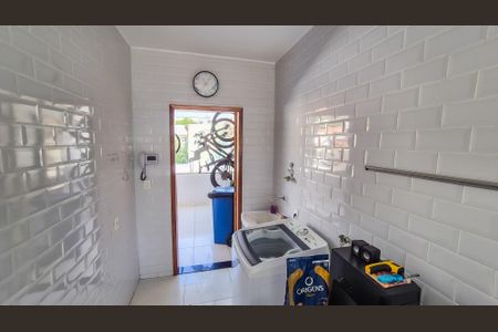 Apartamento à venda com 136m², 3 quartos e 1 vagaÁrea de Serviço