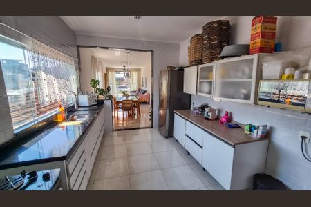Apartamento à venda com 136m², 3 quartos e 1 vagaCozinha 