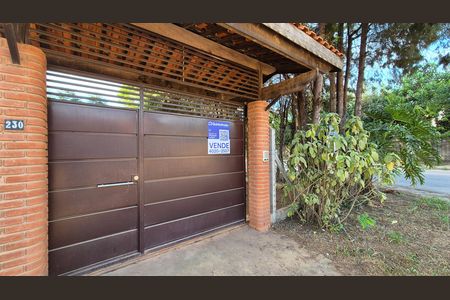 Casa à venda com 224m², 3 quartos e 5 vagas