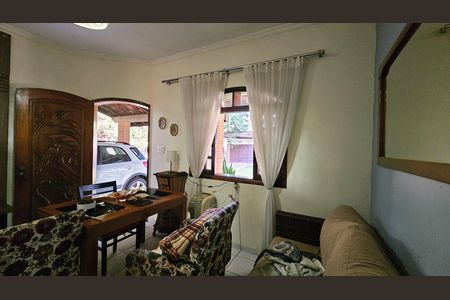 Casa à venda com 224m², 3 quartos e 5 vagas