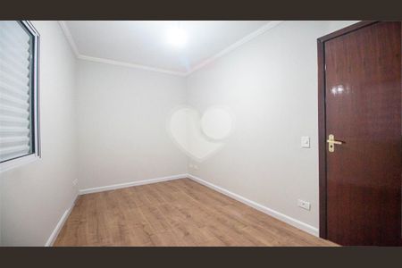 Casa à venda com 240m², 4 quartos e sem vaga
