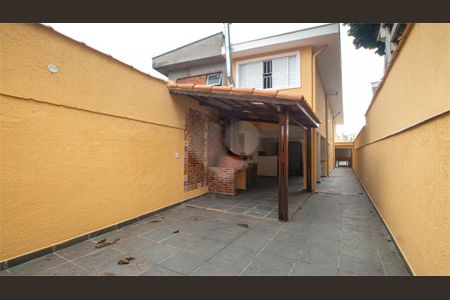Casa à venda com 240m², 4 quartos e sem vaga