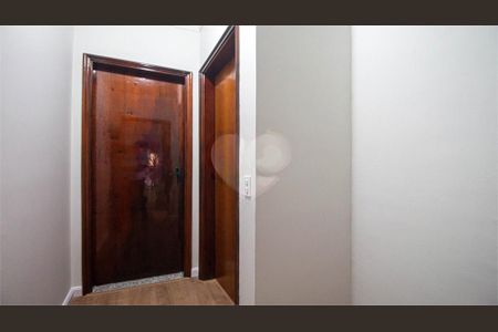 Casa à venda com 240m², 4 quartos e sem vaga