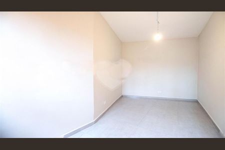 Casa à venda com 240m², 4 quartos e sem vaga