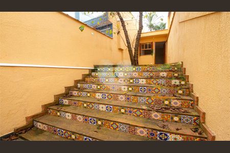 Casa à venda com 240m², 4 quartos e sem vaga