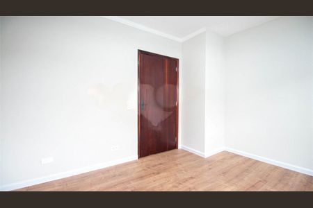 Casa à venda com 240m², 4 quartos e sem vaga