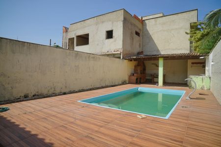 Casa para alugar com 72m², 2 quartos e 3 vagasÁrea externa